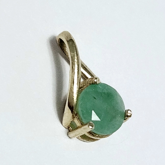 10KY Gold Emerald 1.00 ct Solitaire Pendant - Picture 4 of 6